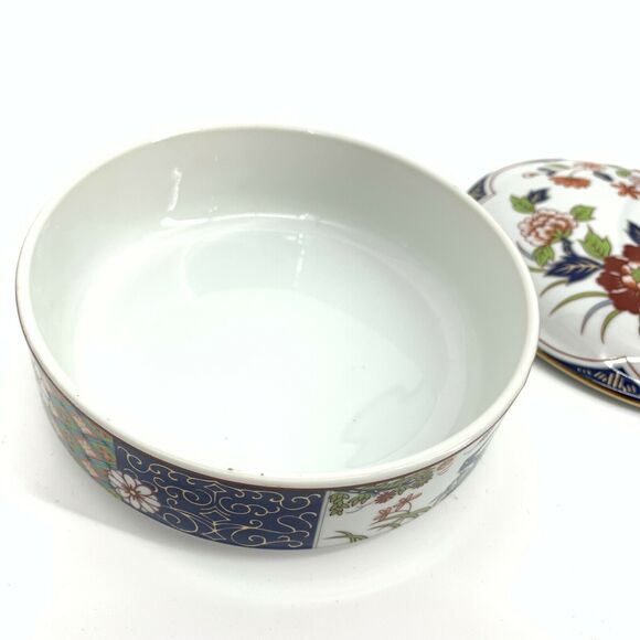 Vintage Porcelain Trinket powder box, made in Japan 6" - Picture 3 of 9